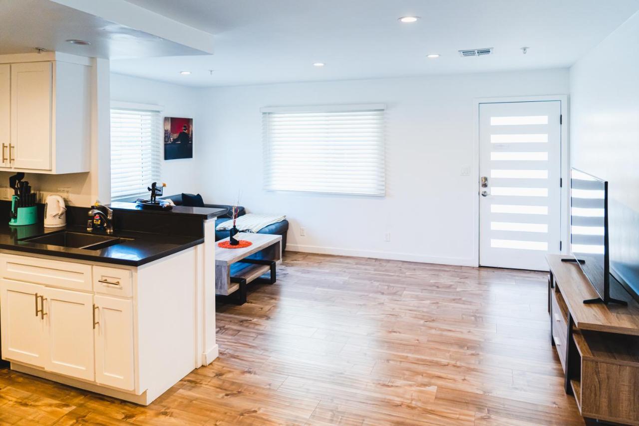 Modern Remodeled 1-Bedroom Close To Hollywood Walk Of Fame With Parking Los Angeles Eksteriør bilde